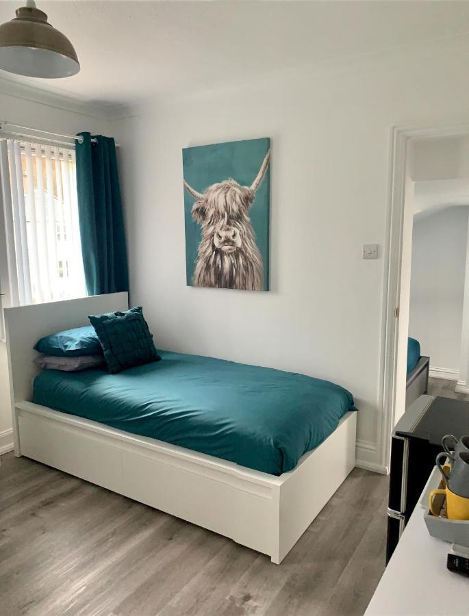 Nevis Rooms - Self Check In With Free Onsite Parking Inverlochy Екстериор снимка