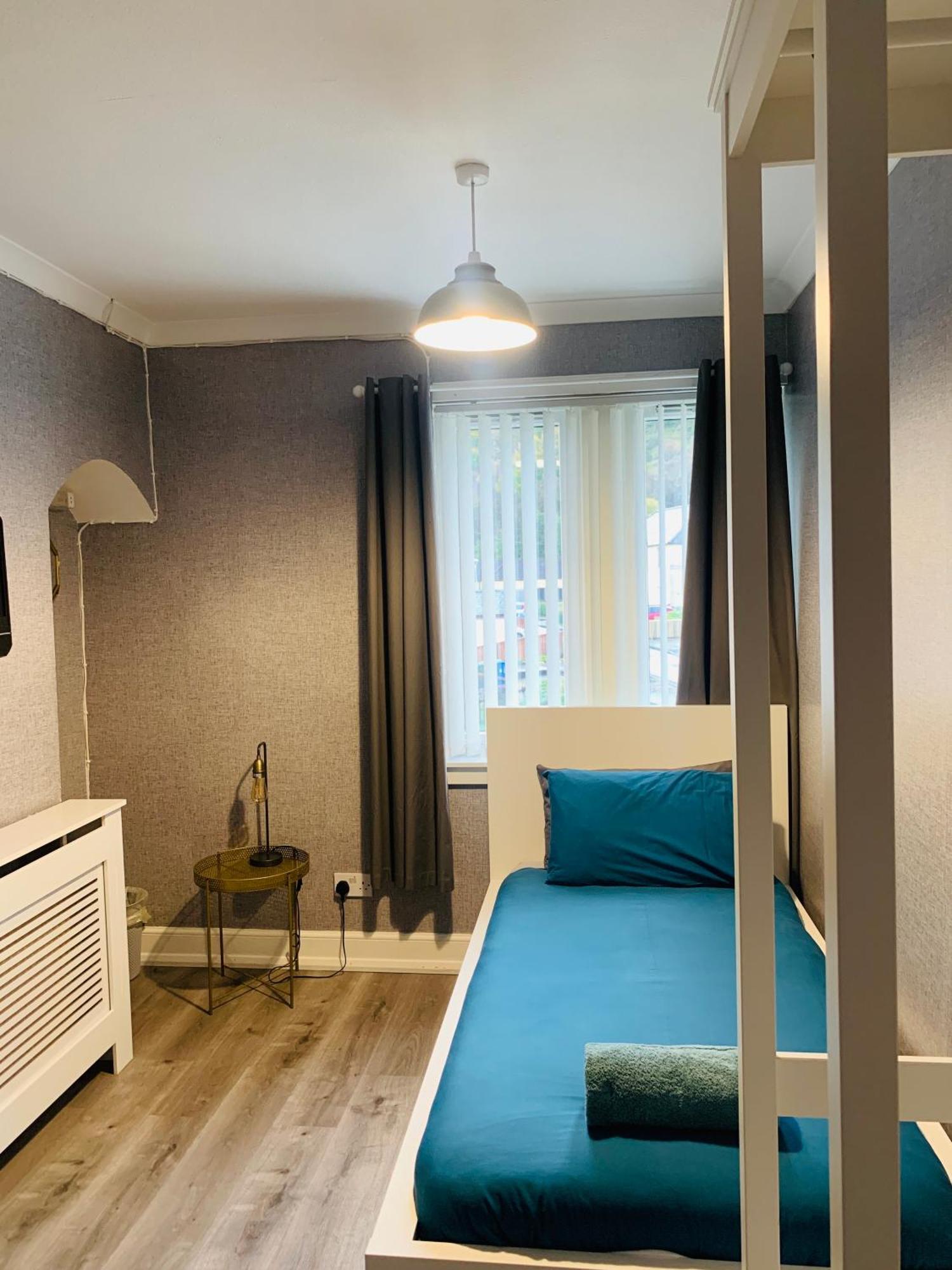Nevis Rooms - Self Check In With Free Onsite Parking Inverlochy Екстериор снимка